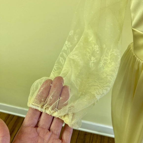 70s Yellow Maxi Dress with Lace - Picture 7 of 15